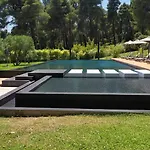Lejlighedshotel Sani & Sani Woods (adults Only) 3*