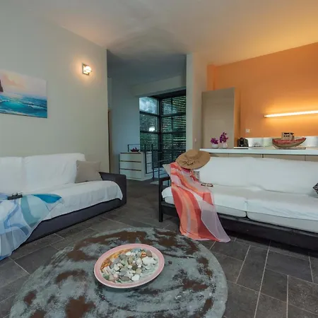 Sani & Sani Woods (adults Only) Hotel de apartamente 4*