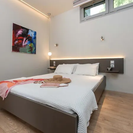 Lägenhetshotell Sani & Sani Woods (adults Only) 3*