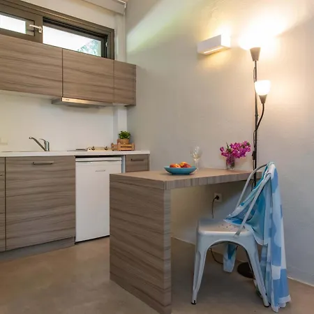 Sani & Sani Woods (adults Only) Hotel de apartamente 4*